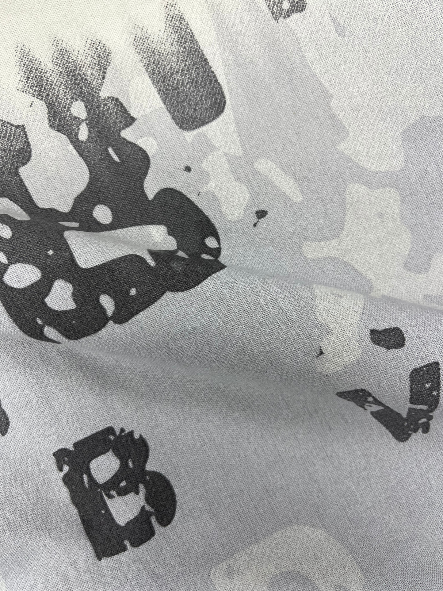 Men's White & Grey Gradient Abstract Print Dobby Shirt