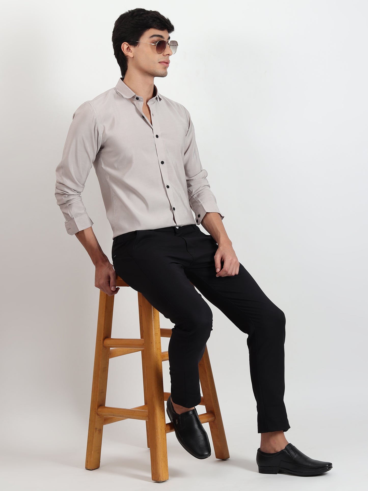 LIGHT GREY SOLID SLIM FIT SHIRT