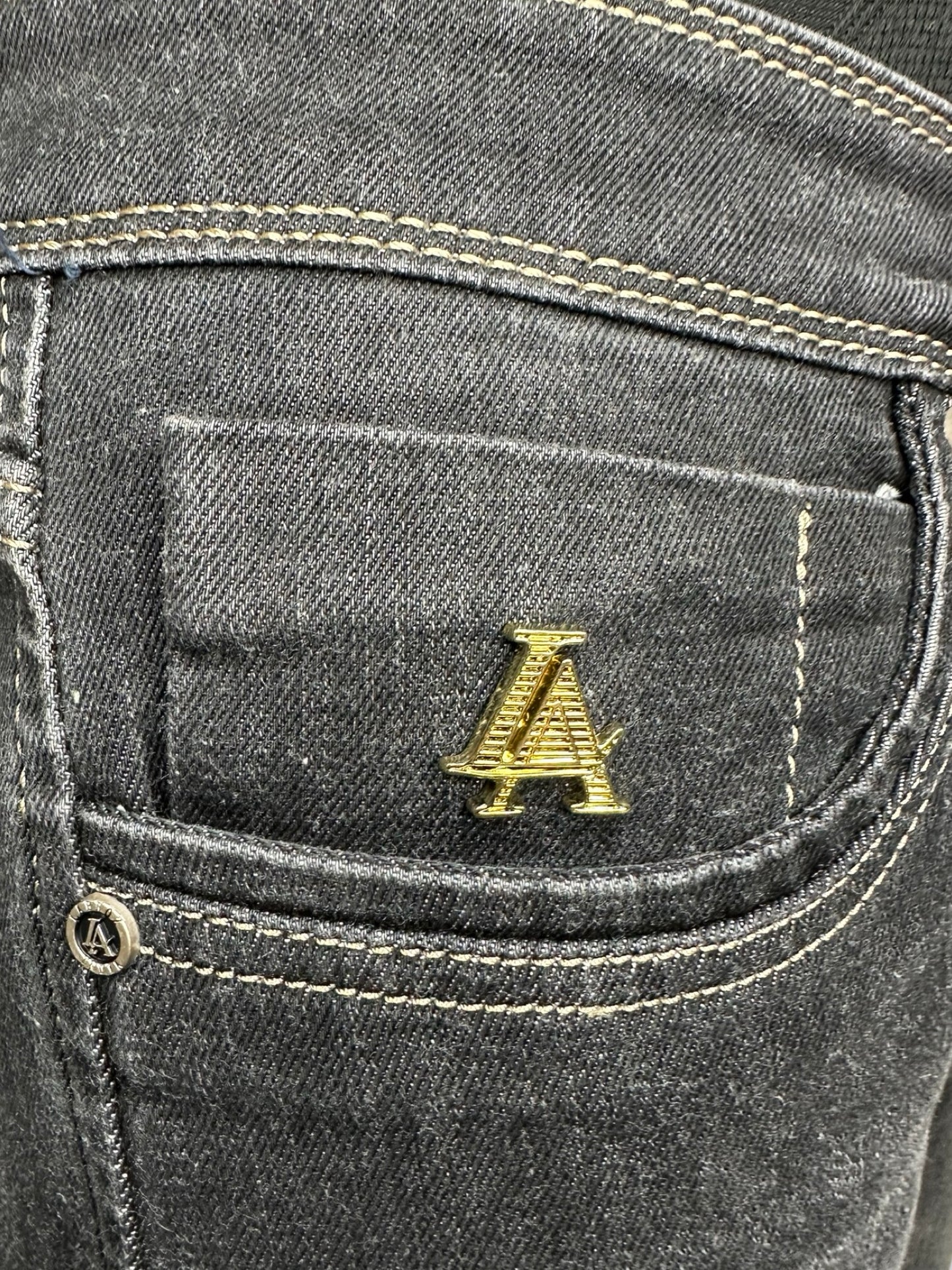 Men's Washed Black Comfort Fit Premium Finish Jeans