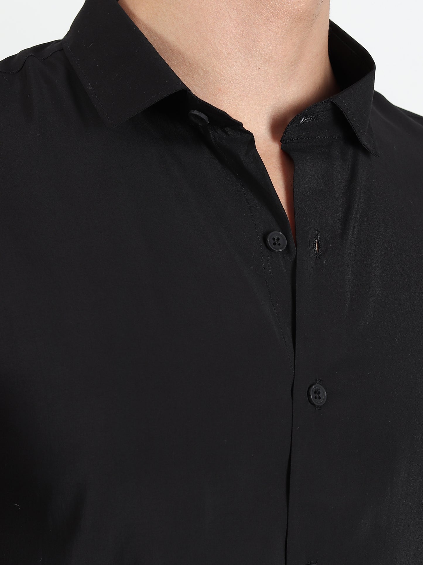 BLACK SOLID SLIM FIT SHIRT