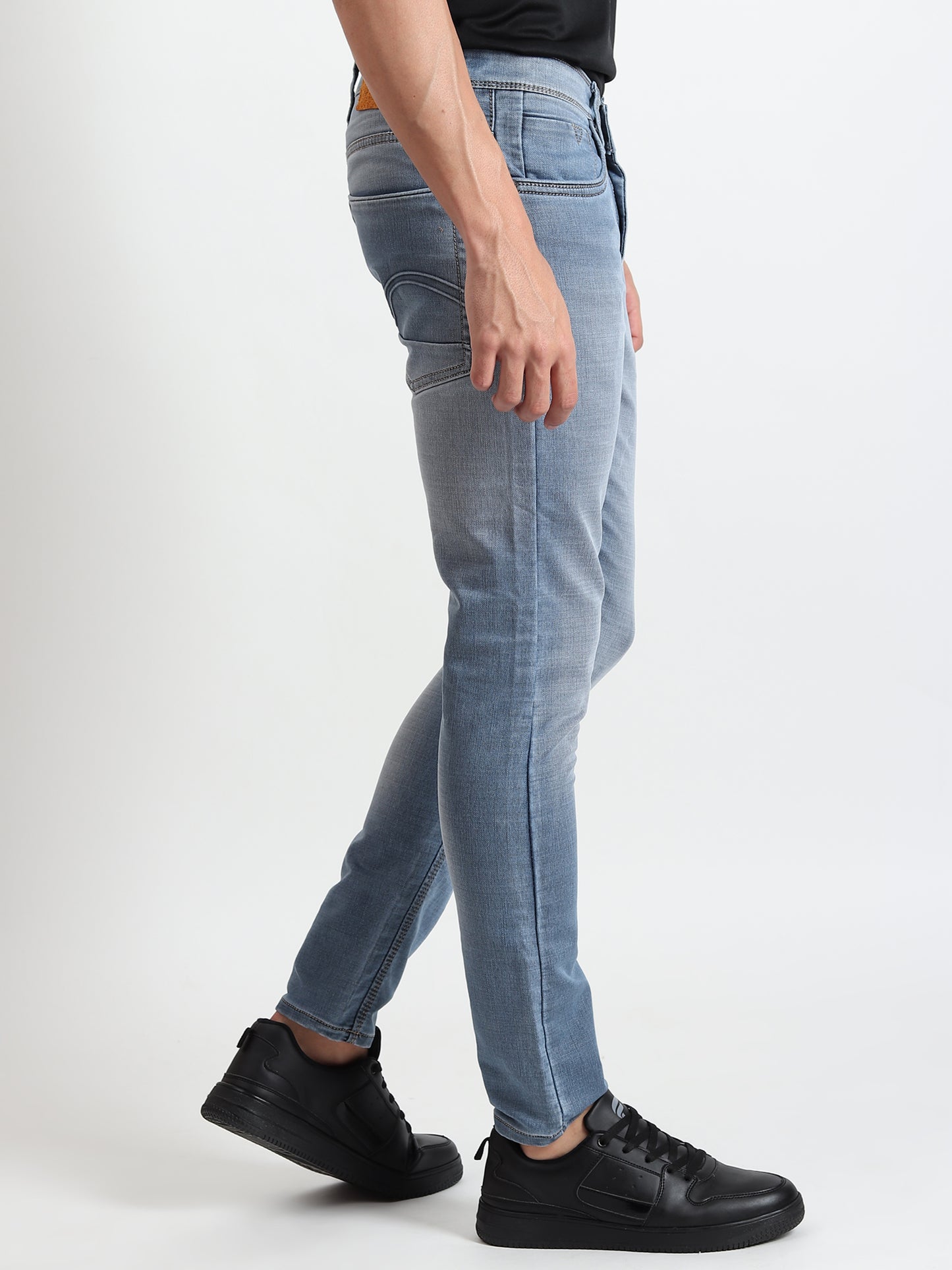 LIGHT BLUE SKINNY FIT JEANS