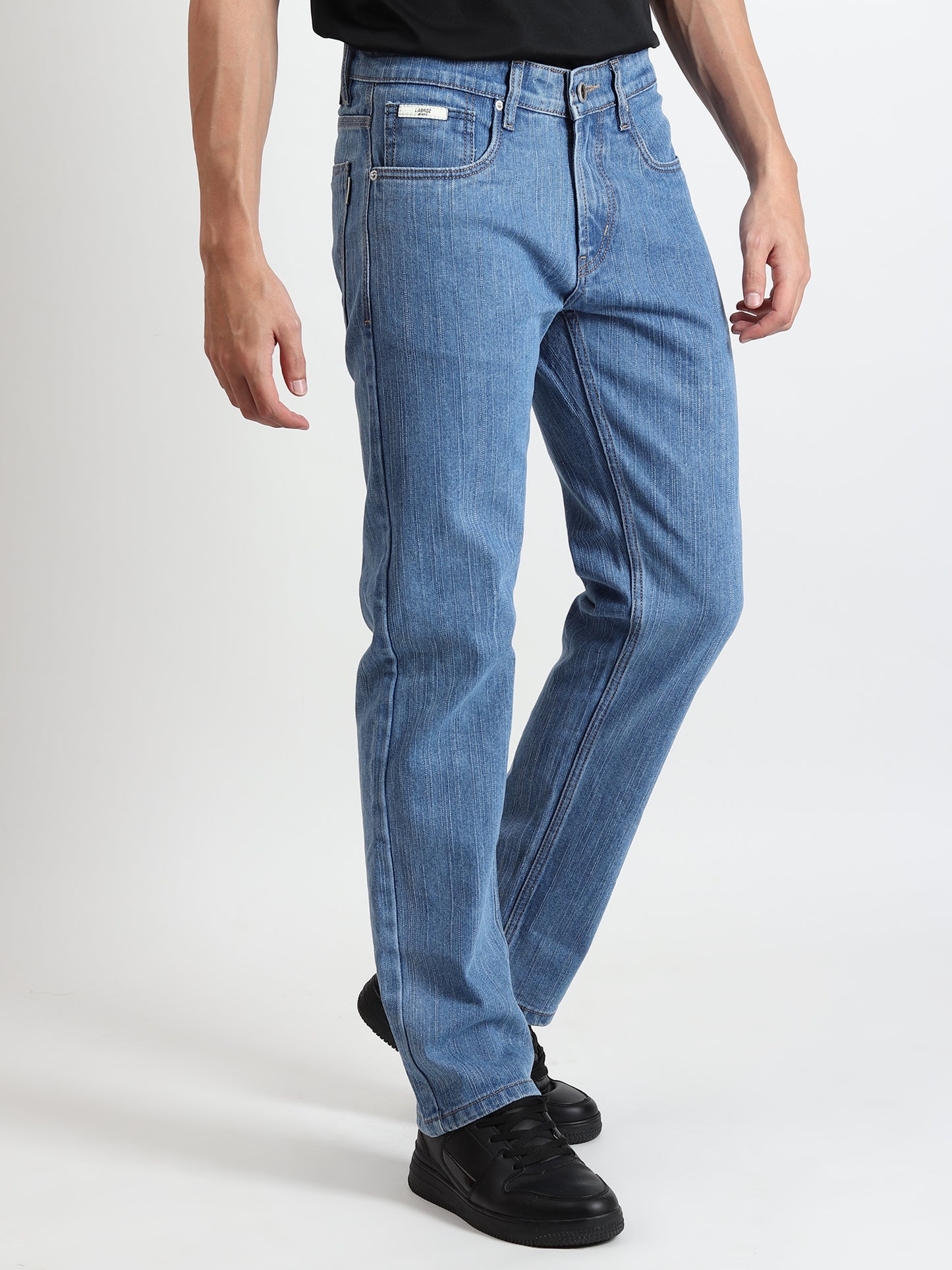 LIGHT BLUE LOW WASH COMFORT FIT DENIMS