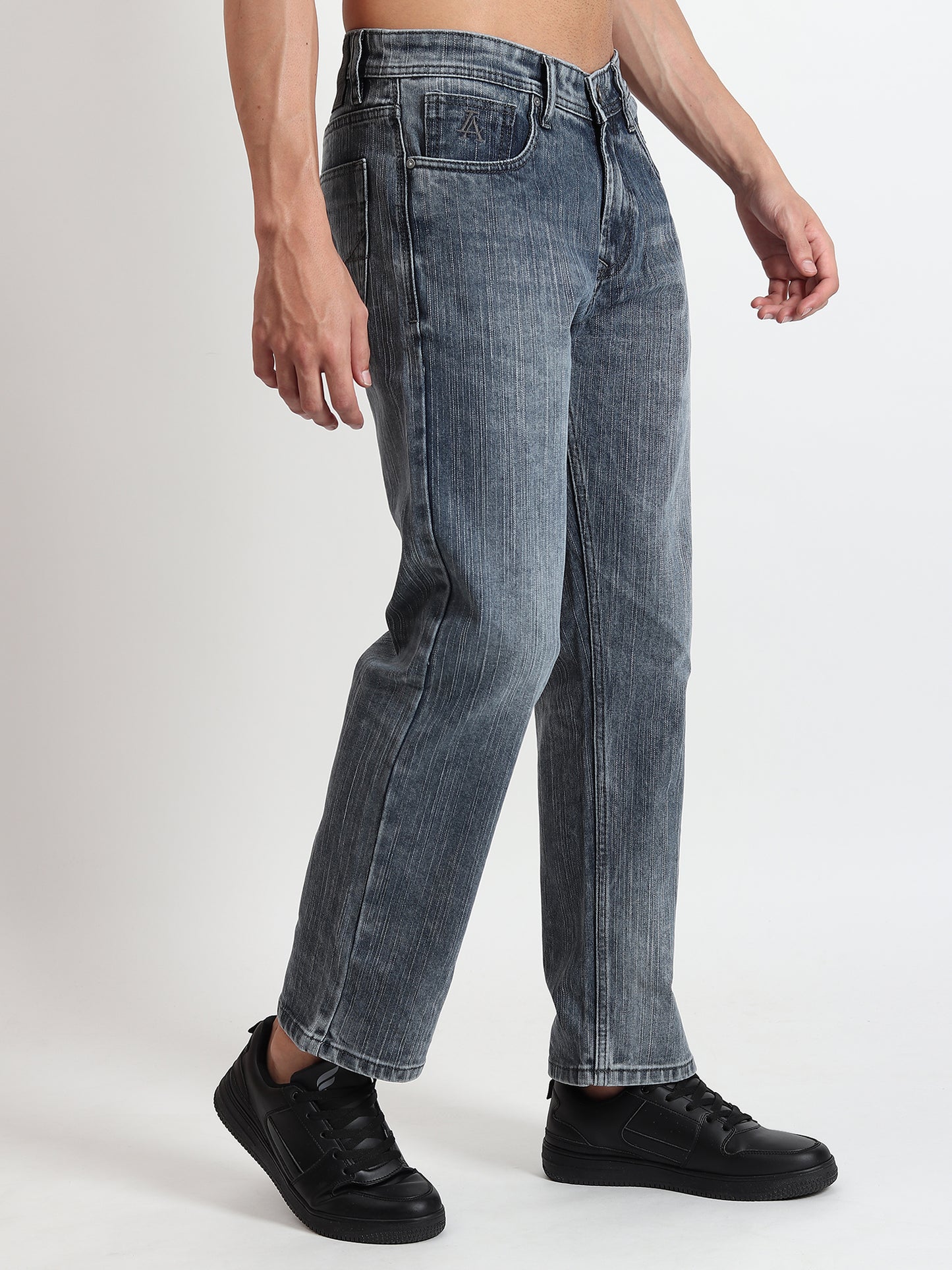 BLUE COMFORT FIT JEANS