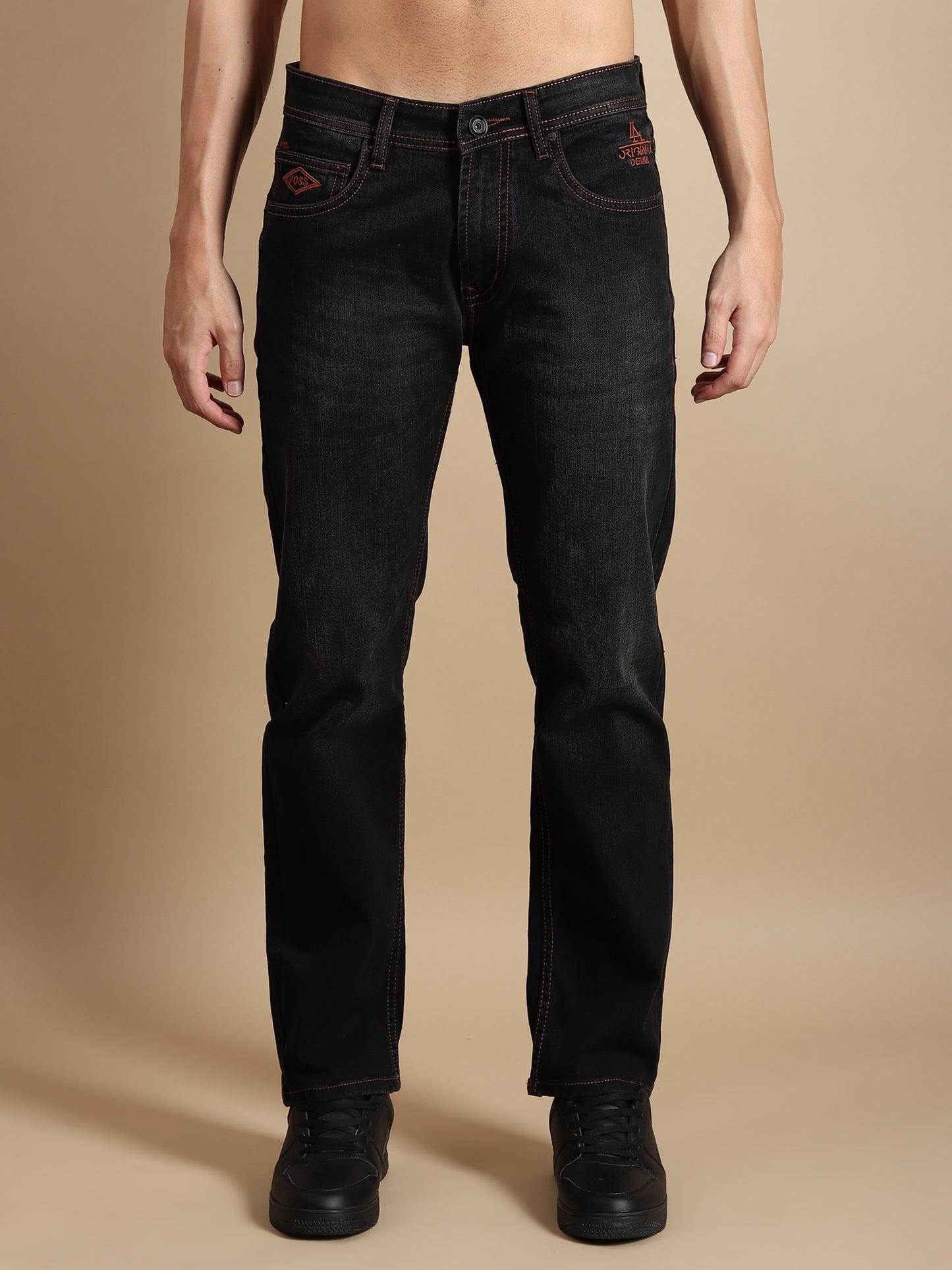 BLACK TINTED COMFORT FIT JEANS